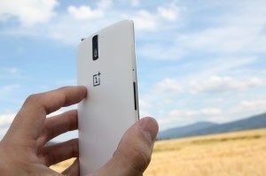 OnePlus One boční strana