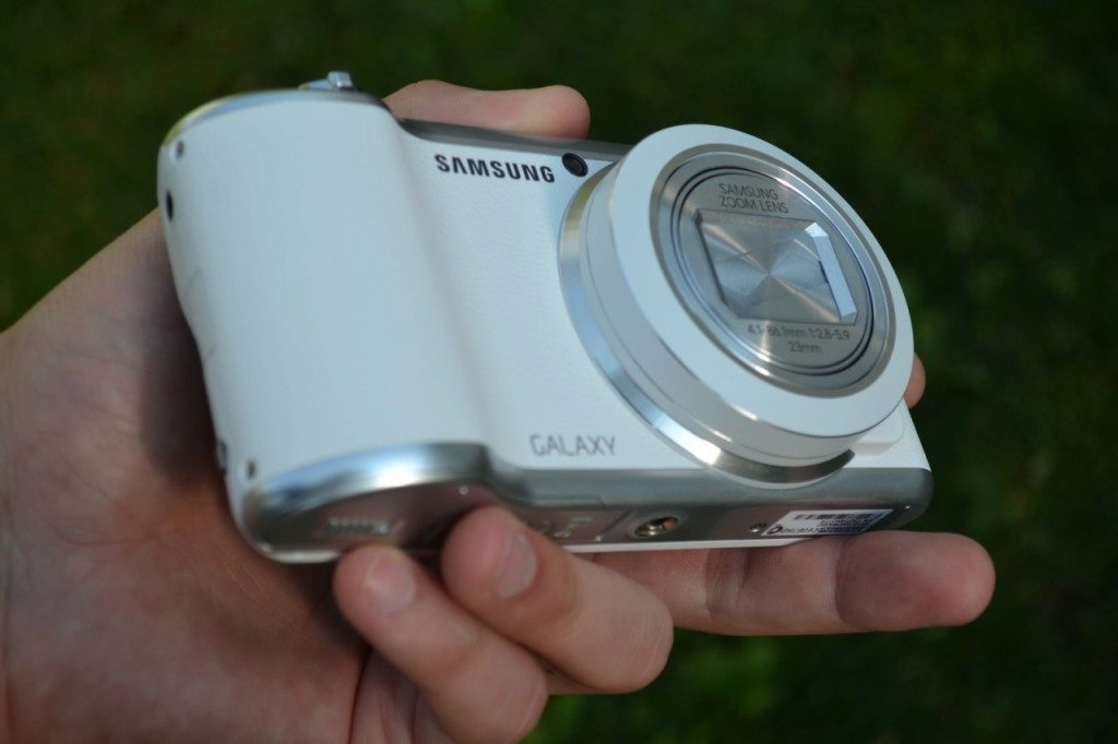 samsung galaxy camera 2 predni strana 3
