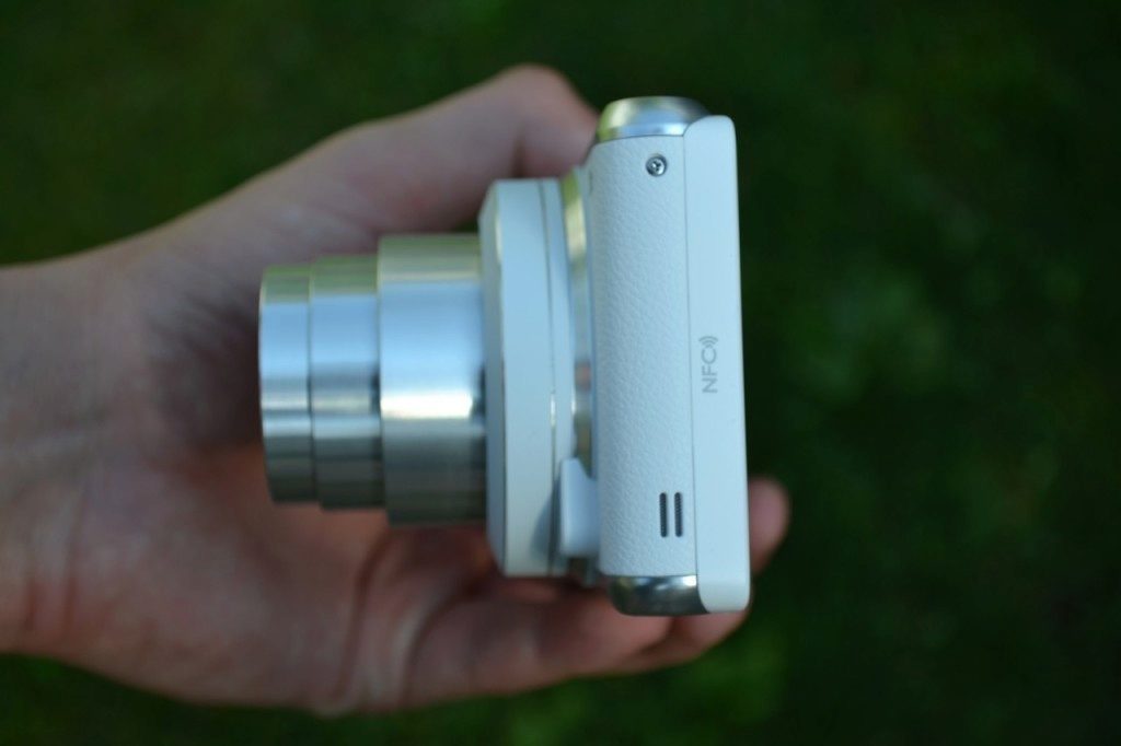 samsung galaxy camera 2 vysunuty objektiv 3