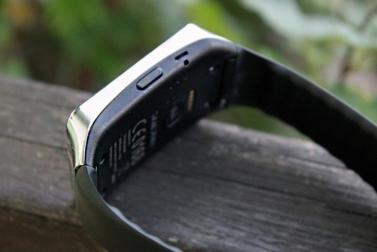 Samsung Gear Live pravá strana