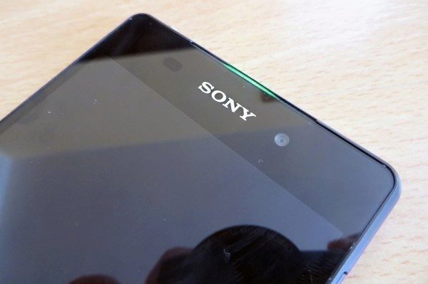 Sony Xperia Z2 notifikační dioda