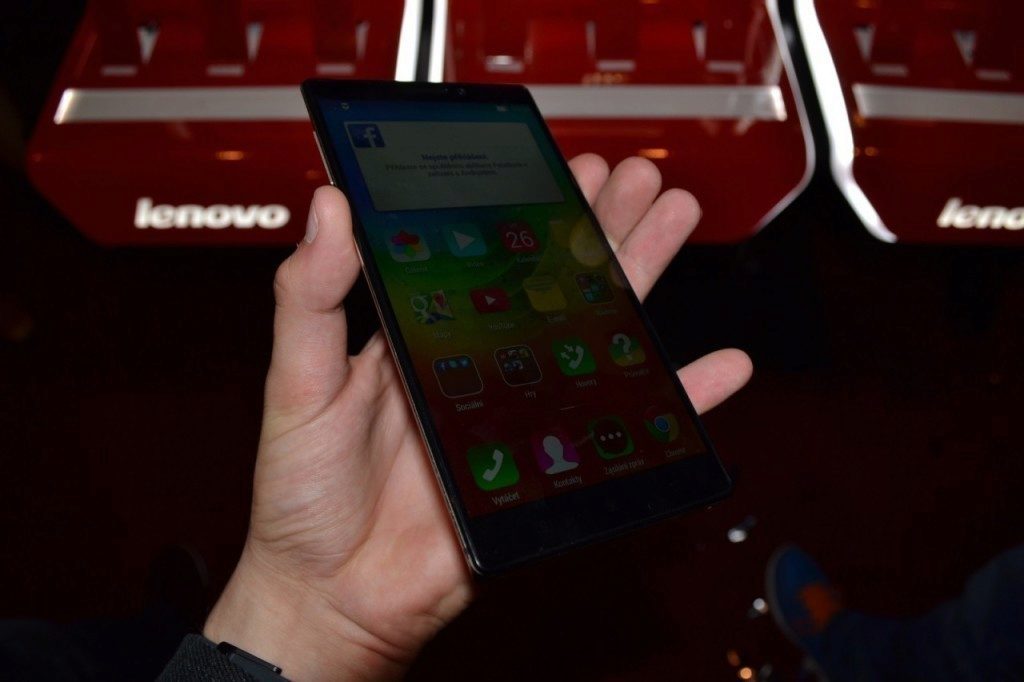lenovo praha 12