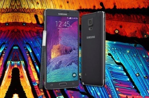 Stáhněte si tapety z phabletu Samsung Galaxy Note 4