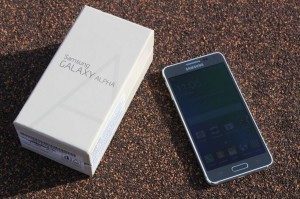 Samsung Galaxy Alpha obsah balení 3