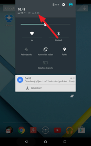 V oznamovací oblasti klepněte na nejbližší budík