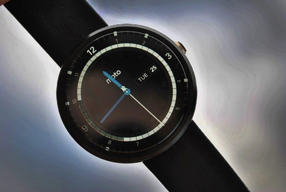 Motorola Moto 360 pohled zepředu