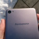 Lenovo S90 – zadní blesk, přisvětlovací dioda