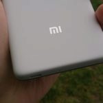 Xiaomi Redmi 2 – zadní strana, logo