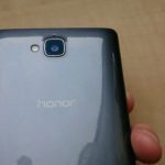 honor 3c zadní strana telefonu