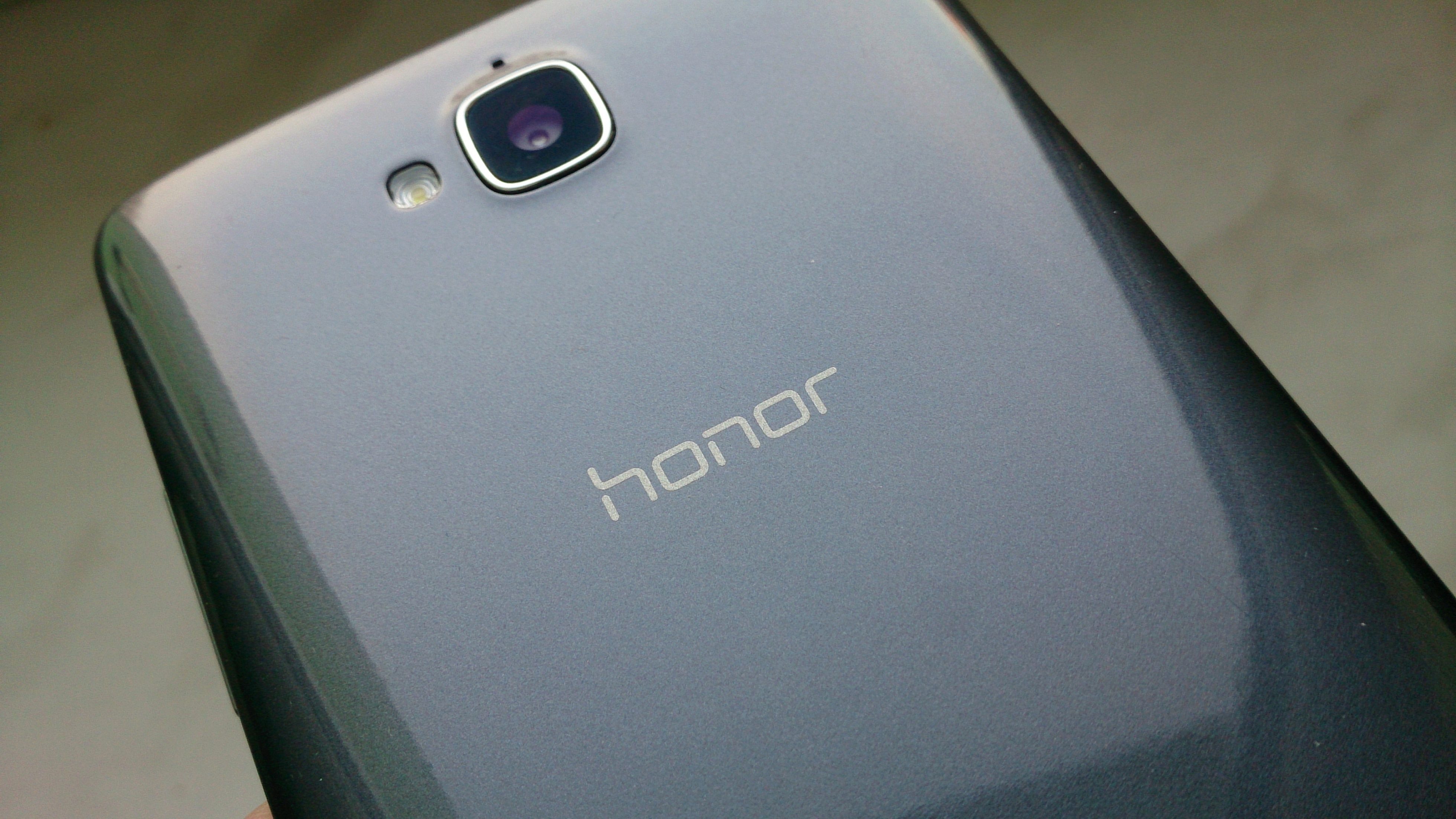 honor 3c záda telefonu náhledový obrázek honor 3c záda telefonu náhledový obrázek