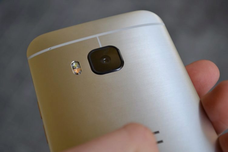 HTC One M9 - konstrukce (12) HTC One M9 - konstrukce (12)