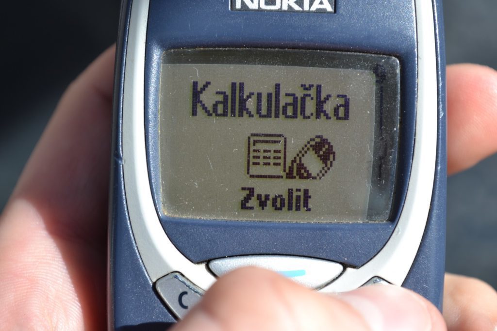 Nokia 3310 kalkulačka