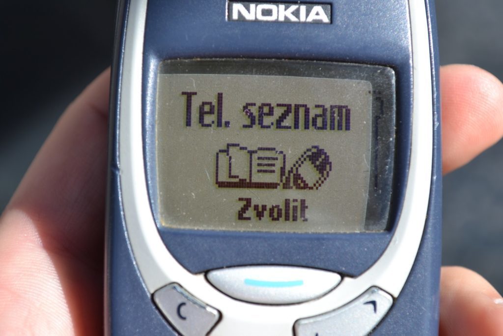 Nokia 3310 telefonní seznam
