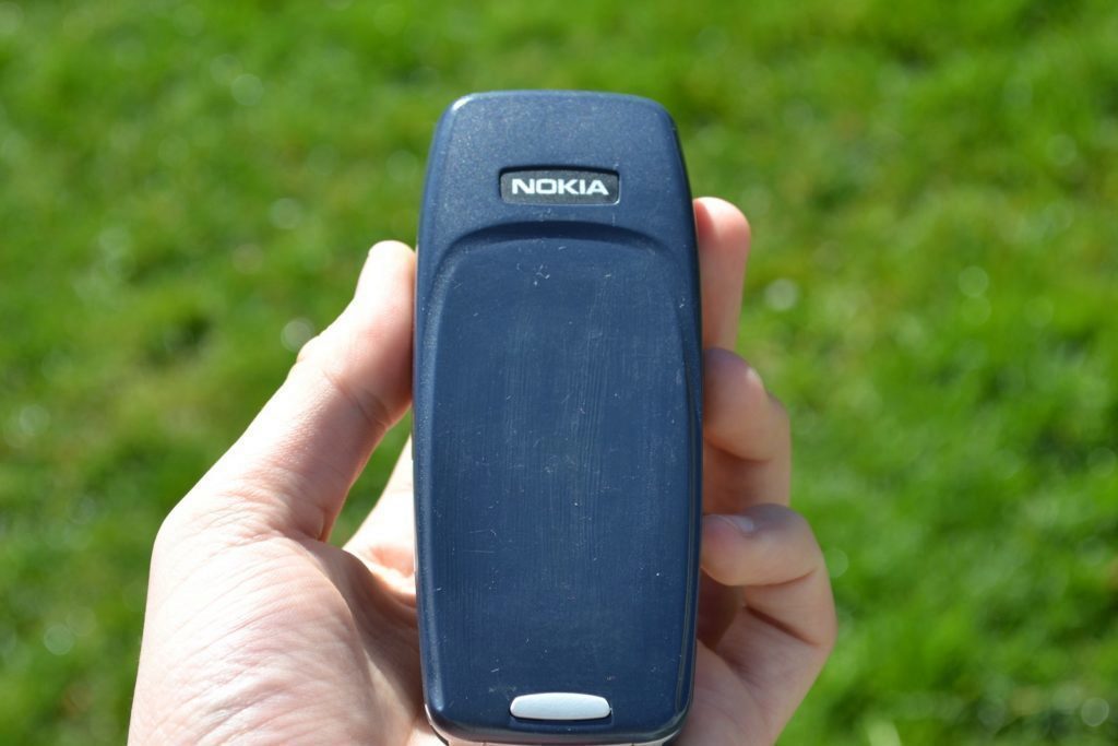 Nokia 3310 zadní strana telefonu 3