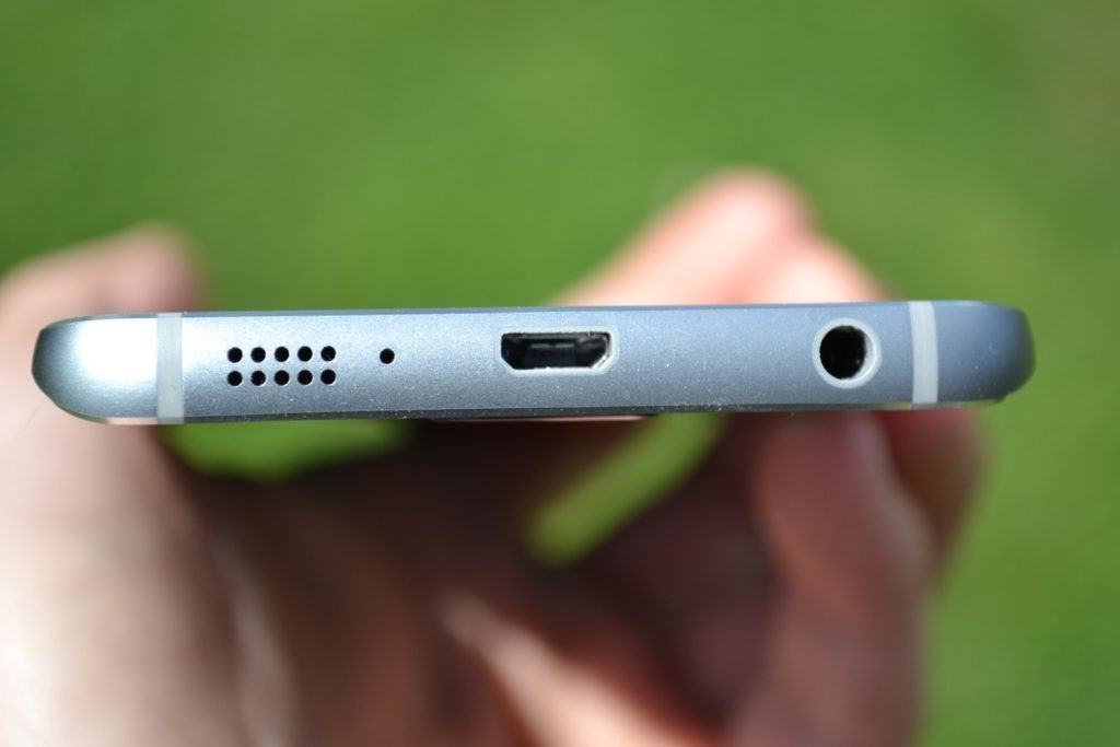 Samsung Galaxy S6 Edge konstrukce 11