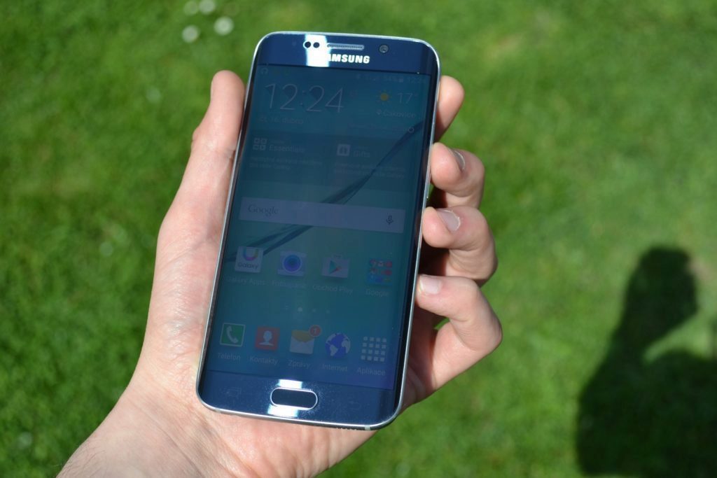 Samsung Galaxy S6 Edge konstrukce 2