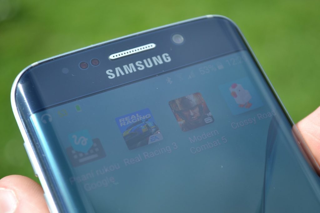 Samsung Galaxy S6 Edge konstrukce 201