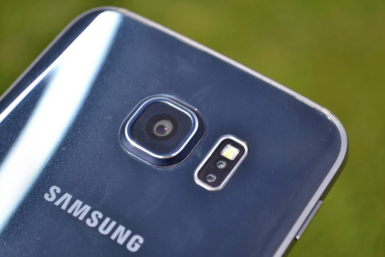 Samsung Galaxy S6 Edge konstrukce 24