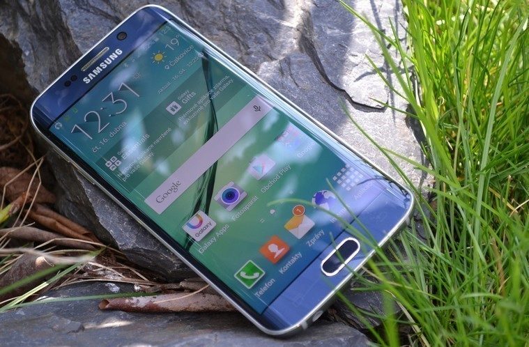Samsung Galaxy S6 Edge konstrukce 25