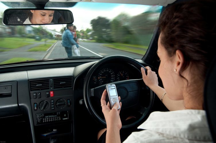dopravní nehody cteni telefonu dopravní nehody cteni telefonu