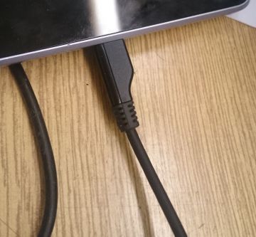 Připojení kabelem k počítači