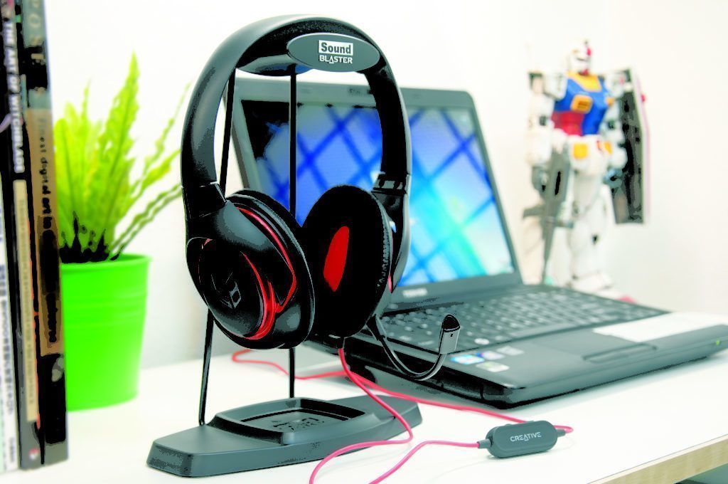 Lifestyle_SB_Inferno_with_Laptop Lifestyle_SB_Inferno_with_Laptop