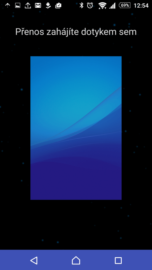 Pomocí Teleport Android přenést pomocí NFC do tabletu či telefonu, který přiblížíte zadní stranou