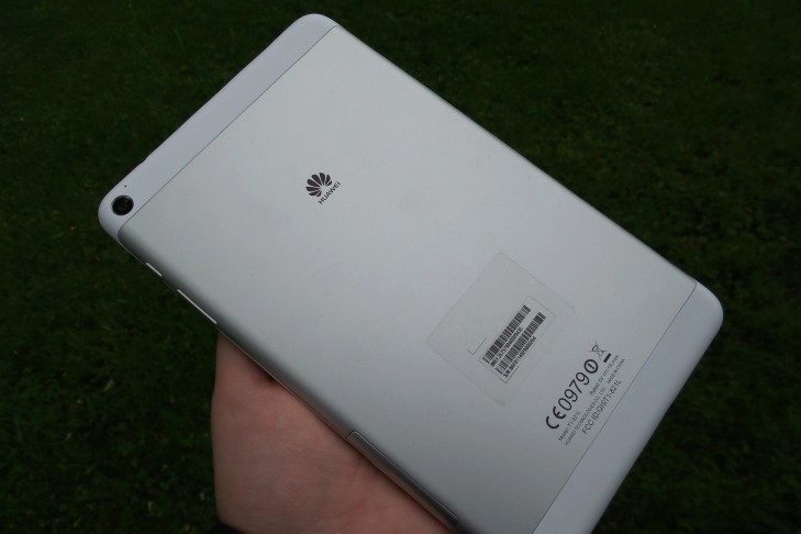 Huawei MediaPad T1 záda