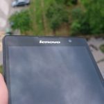 Lenovo P90 – reproduktor pro volání, přední fotoaparát a senzory