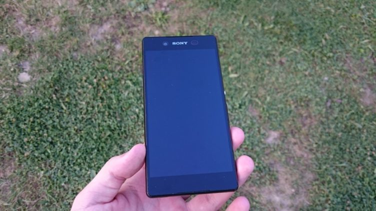 Sony Xperia Z3+ - přední strana