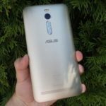 Asus Zenfone 2 – zadní strana