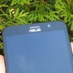 Asus Zenfone – přední strana, reproduktor pro volání, senzory, fotoaparát