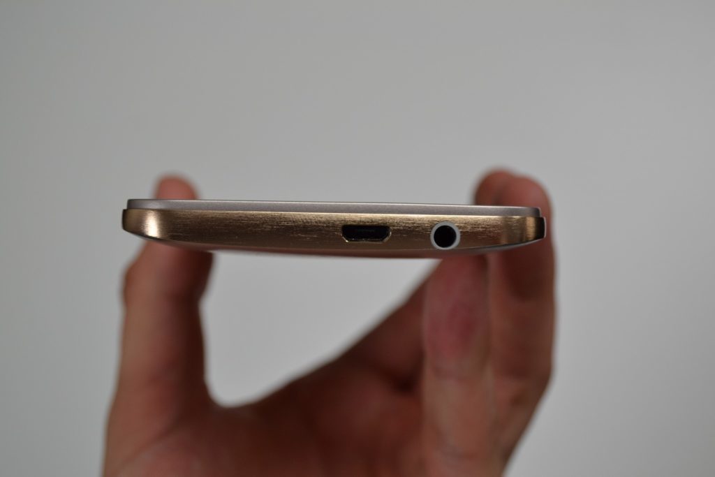 HTC One M9 10
