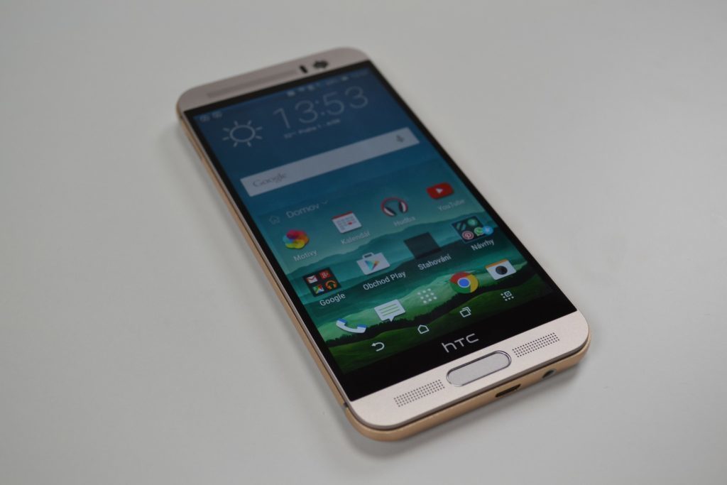 HTC One M9 4