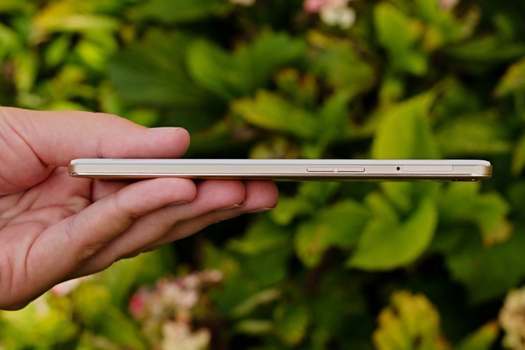 Oppo R7 kolébka hlasitosti