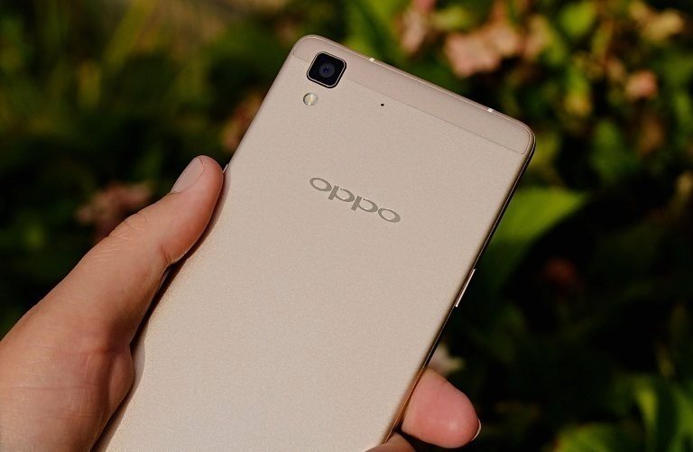 Oppo R7 titul