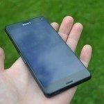 Sony Xperia Z3 Compact – přední strana telefonu (10)