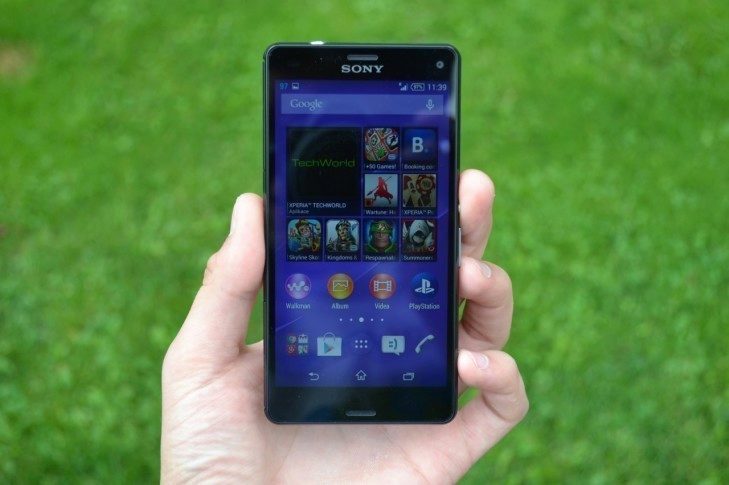 Sony Xperia Z3 Compact - přední strana telefonu (4)