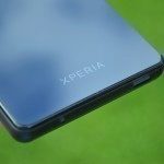 Sony Xperia Z3 Compact – zadní strana telefonu (1)