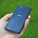 Sony Xperia Z3 Compact – zadní strana telefonu (3)