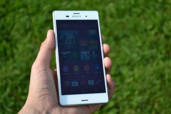 Sony Xperia Z3 - přední strana telefonu (6)