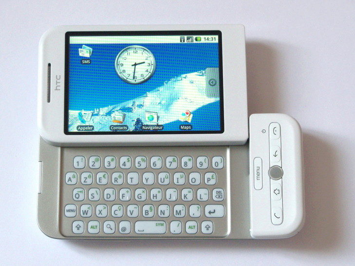 První telefon s Androidem: HTC Dream/T-Mobile G1