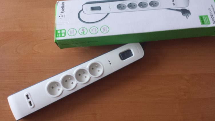 Belkin SurgeStrip - Obsah balení Belkin SurgeStrip - Obsah balení