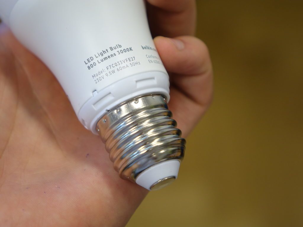 Belkin WEMO Smart LED Bulbs Konstrukce spodní strana závit