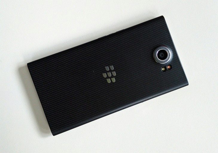 blackberry priv zadek