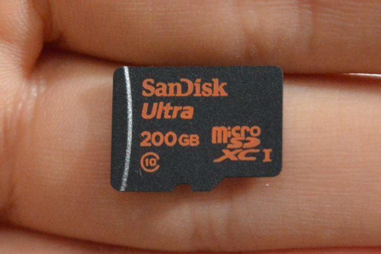 microSD 200gb