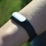 Xiaomi MiBand – nasazený na ruce (2)