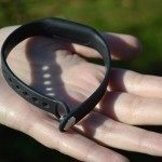 Xiaomi MiBand – položený ve dlani (1)