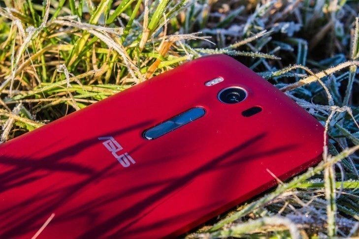 Asus ZenFone 2 Laser - ovládání hlasitosti