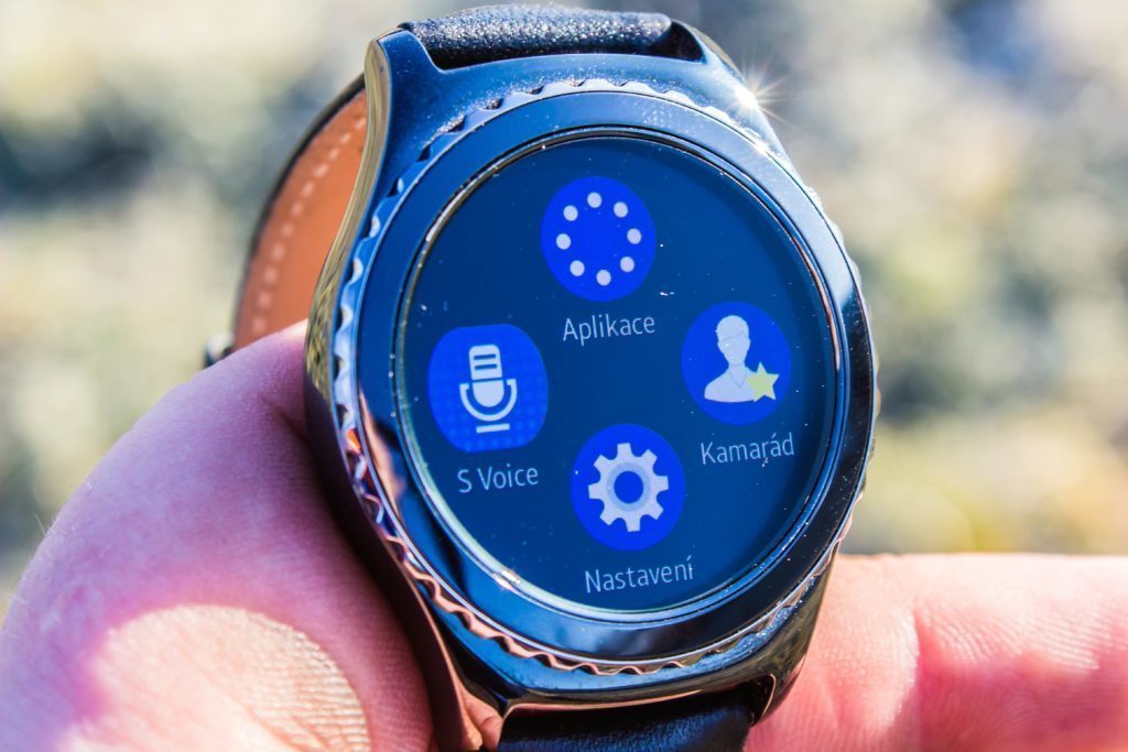 Samsung Gear S2 - první nabídka možností